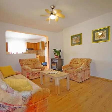 Apartament Apartman Stefan Rebici